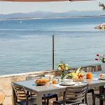 Le Cigalou, Authentique Cabanon De Pecheur En Bord De Avec Sa Terrasse Spacieuse Et Amenagee Villa Hyères