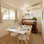 Le Cigalou, Authentique Cabanon De Pecheur En Bord De Avec Sa Terrasse Spacieuse Et Amenagee * Hyères