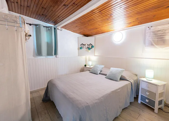 Villa Le Cigalou, Authentique Cabanon De Pecheur En Bord De Avec Sa Terrasse Spacieuse Et Amenagee