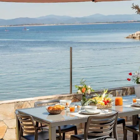 Le Cigalou, Authentique Cabanon De Pecheur En Bord De Avec Sa Terrasse Spacieuse Et Amenagee Villa Hyeres