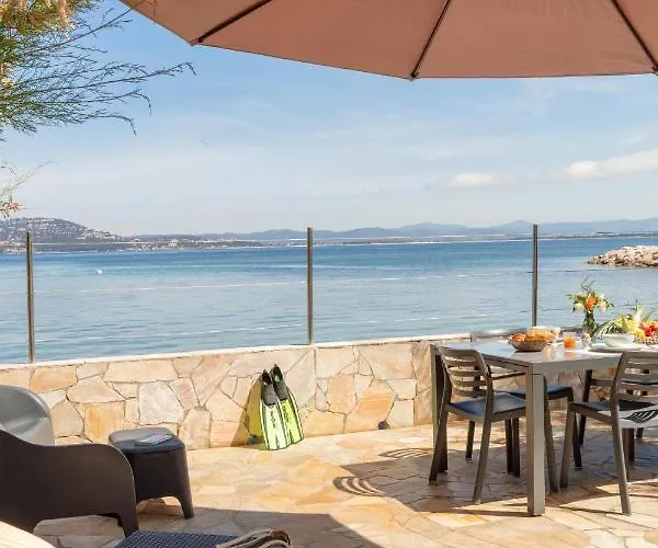 Le Cigalou, Authentique Cabanon De Pecheur En Bord De Avec Sa Terrasse Spacieuse Et Amenagee 耶尔